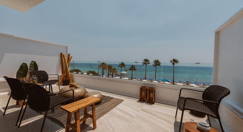 KALIVA FRONT SEA VIEW LUXURY JUNIOR SUITE
