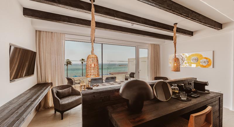 KALIVA FRONT SEA VIEW LUXURY JUNIOR SUITE