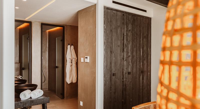 KALIVA FRONT SEA VIEW LUXURY JUNIOR SUITE