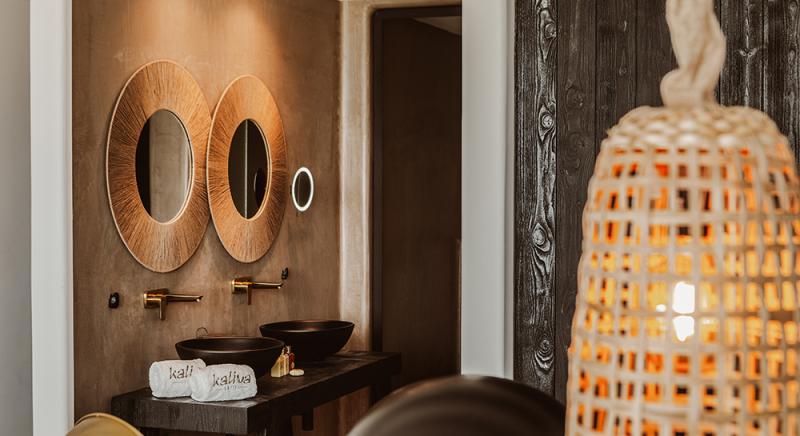 KALIVA FRONT SEA VIEW LUXURY JUNIOR SUITE