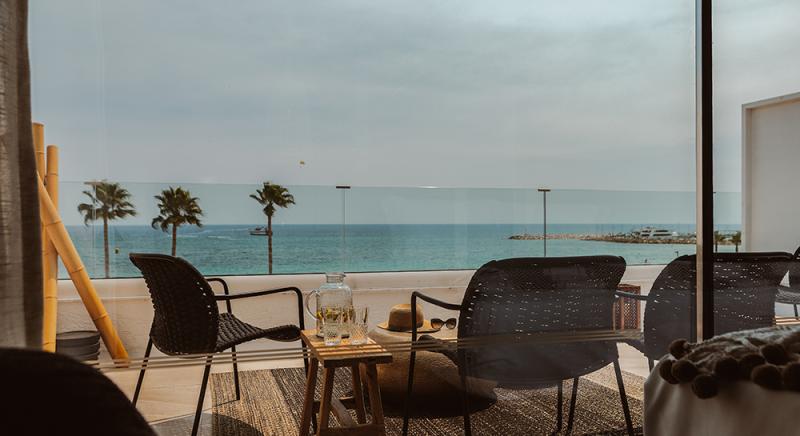 KALIVA FRONT SEA VIEW LUXURY JUNIOR SUITE