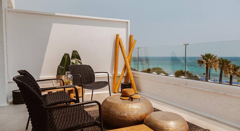 KALIVA FRONT SEA VIEW LUXURY JUNIOR SUITE