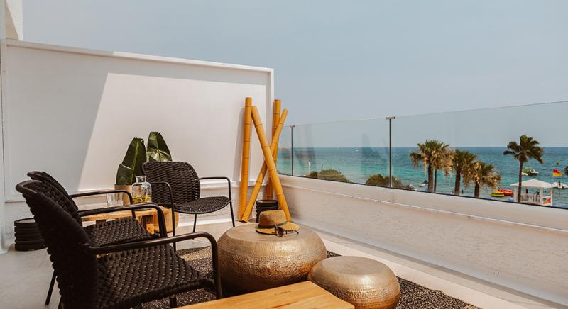 KALIVA FRONT SEA VIEW LUXURY JUNIOR SUITE