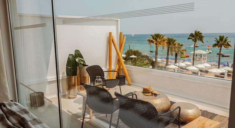 KALIVA FRONT SEA VIEW LUXURY JUNIOR SUITE