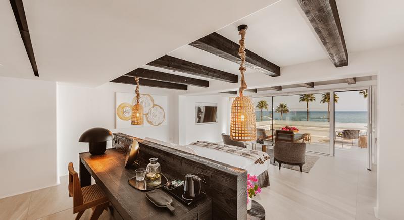 KALIVA FRONT SEA VIEW LUXURY JUNIOR SUITE WITH OUTDOOR HOT TUB