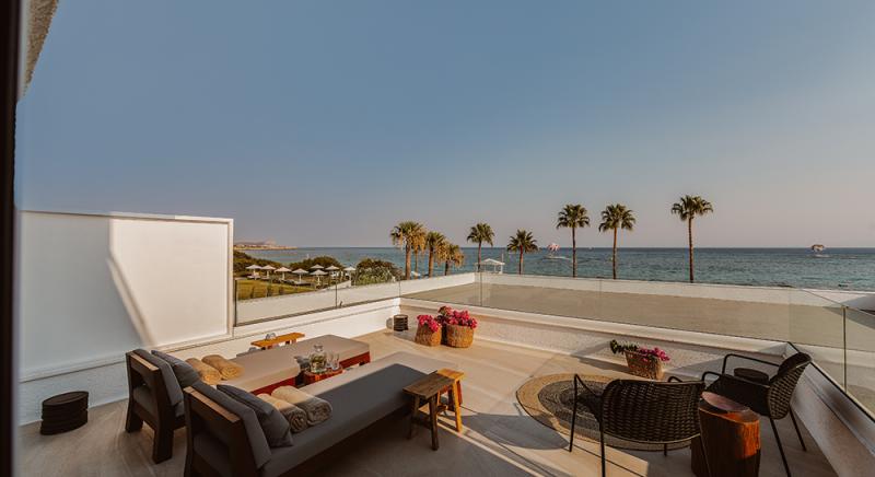 KALIVA FRONT SEA VIEW LUXURY JUNIOR SUITE WITH OUTDOOR HOT TUB