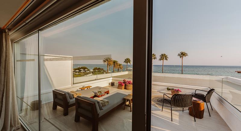 KALIVA FRONT SEA VIEW LUXURY JUNIOR SUITE WITH OUTDOOR HOT TUB