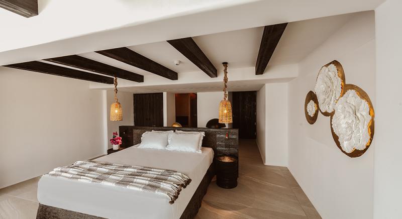 KALIVA FRONT SEA VIEW LUXURY JUNIOR SUITE WITH OUTDOOR HOT TUB