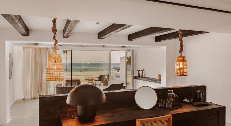 KALIVA FRONT SEA VIEW LUXURY JUNIOR SUITE WITH OUTDOOR HOT TUB