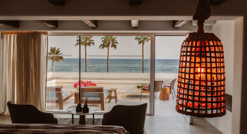 KALIVA FRONT SEA VIEW LUXURY JUNIOR SUITE WITH OUTDOOR HOT TUB