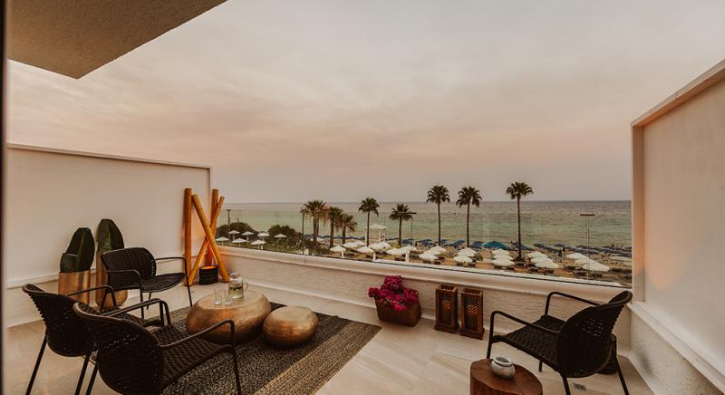 KALIVA FRONT SEA VIEW LUXURY JUNIOR SUITE