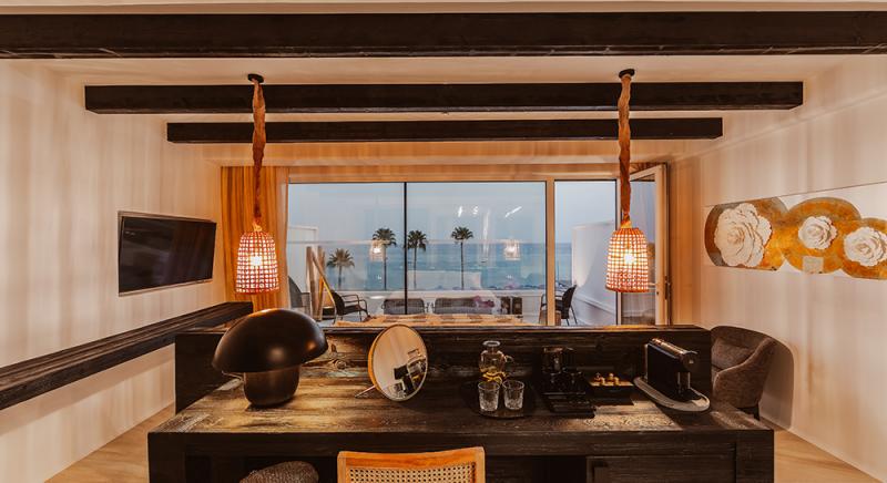 KALIVA FRONT SEA VIEW LUXURY JUNIOR SUITE